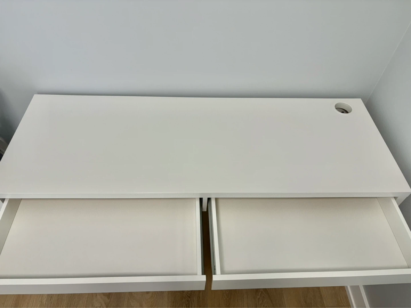 IKEA MICKE Desk - White - photo 2