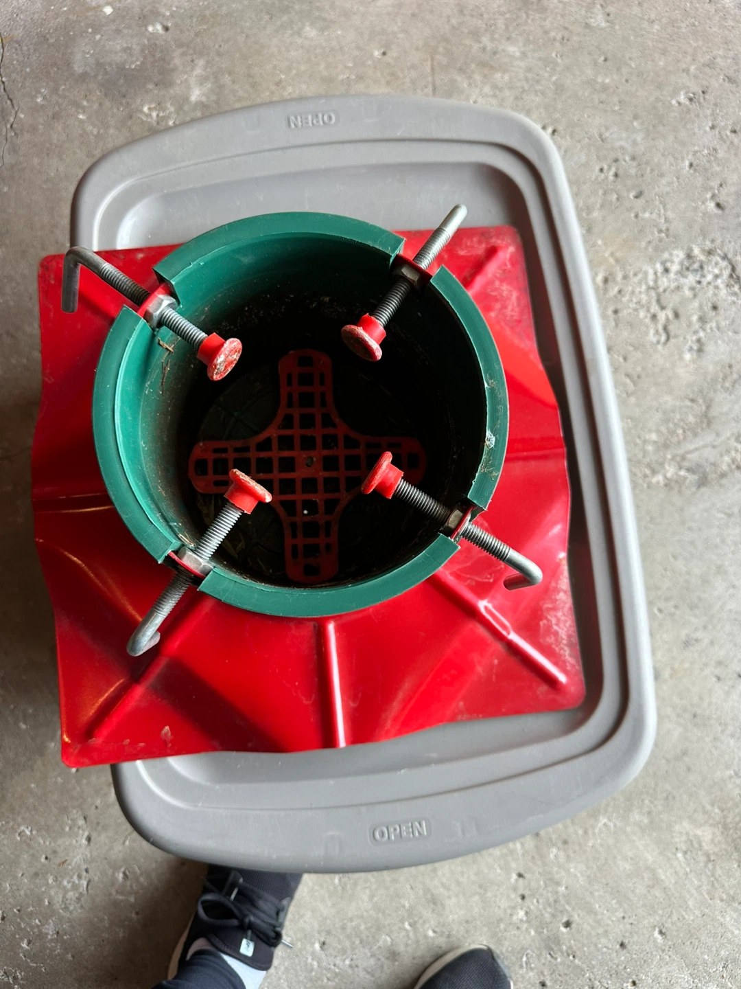 Santa's Solution Original Heavy Duty Red Christmas Tree Stand - photo 4