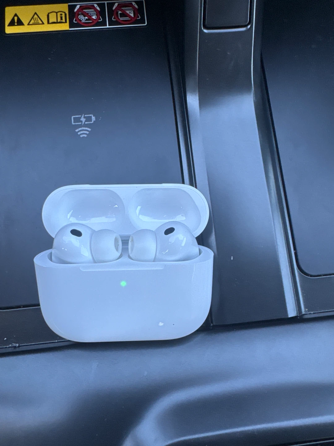Apple AirPods Pro (3nd generation) - photo 3