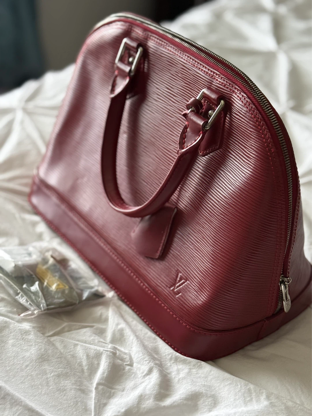 Louis Vuitton Alma Handbag Epi Leather PM Red - photo 2