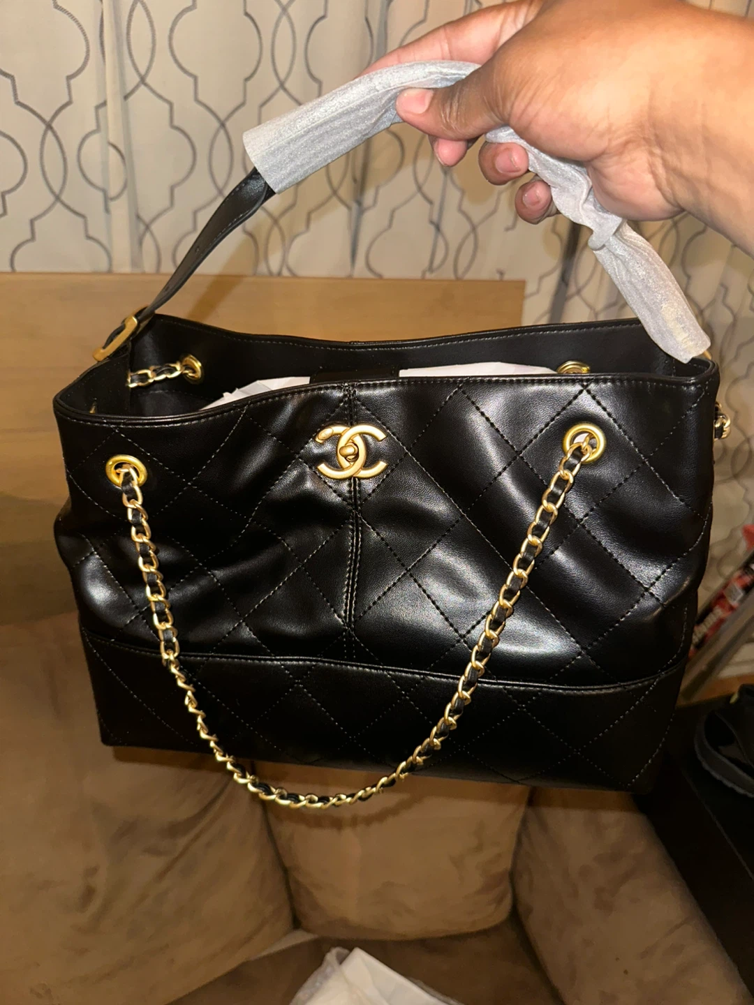 CHANEL Black Quilted Lambskin Leather Tote Bag - photo 3