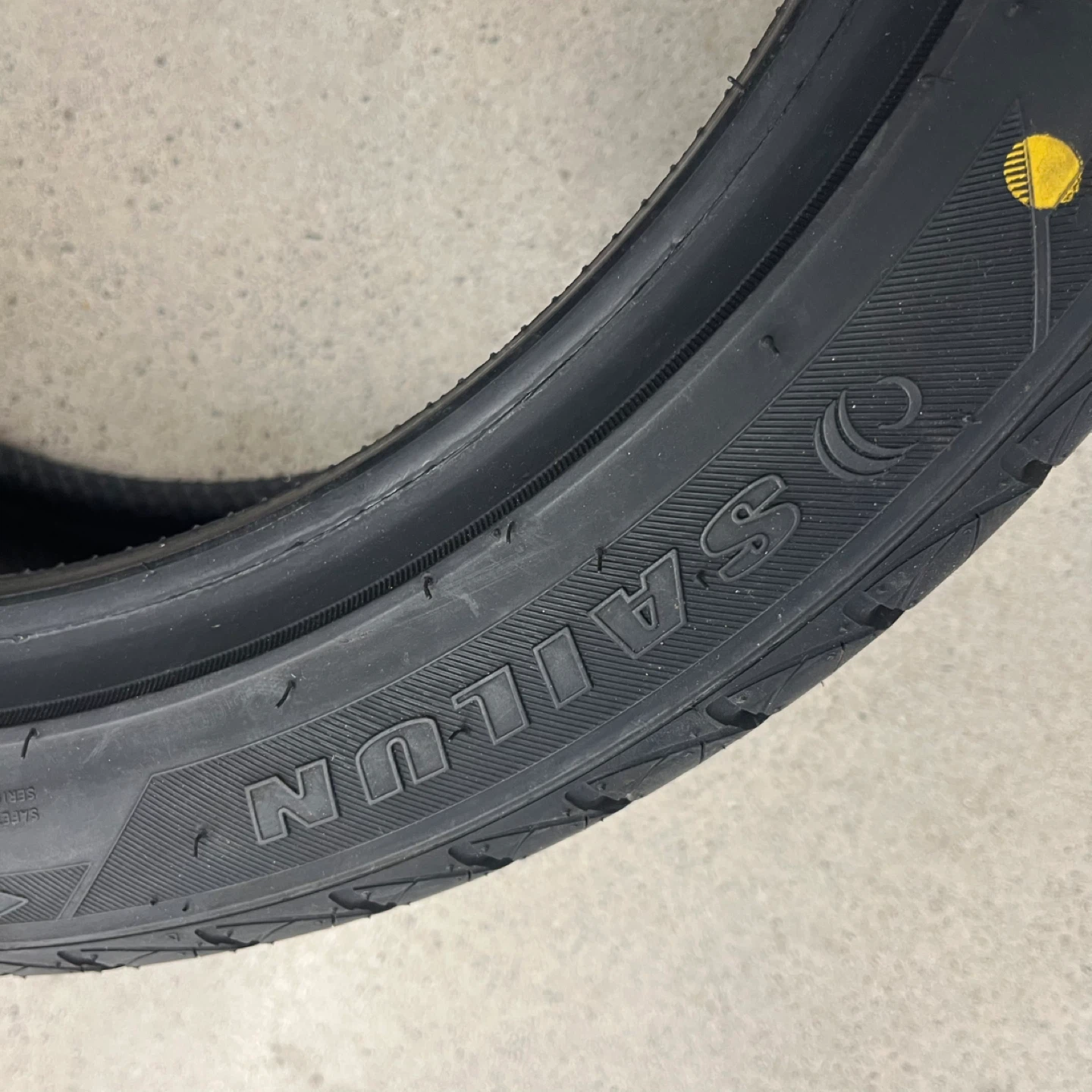 Sailun Atrezzo Tire 225/45ZR18 95W XL - photo 3