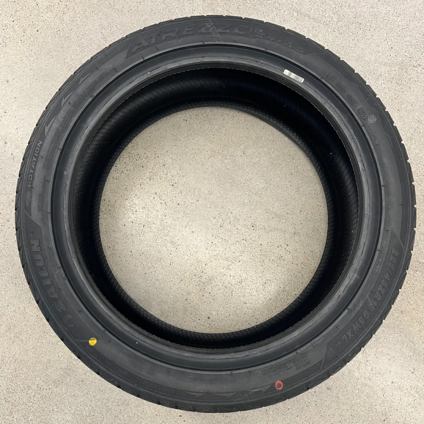 Sailun Atrezzo Tire 225/45ZR18 95W XL