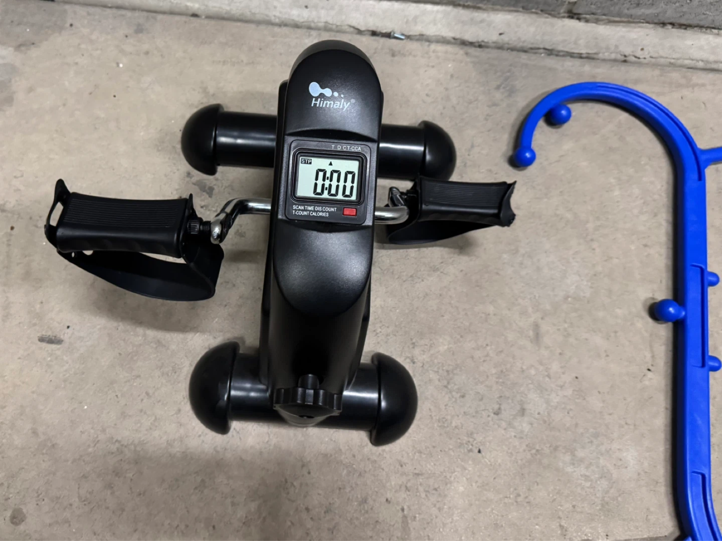 Himaly Mini Exercise Bike with Massager Tool both35$ - photo 3