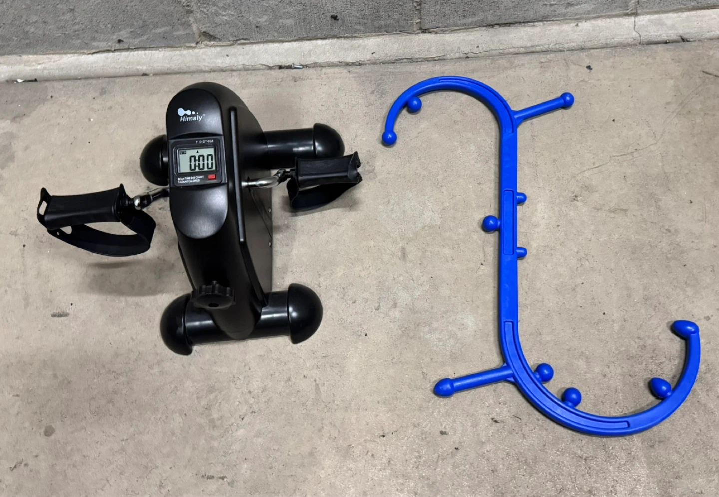 Himaly Mini Exercise Bike with Massager Tool both35$
