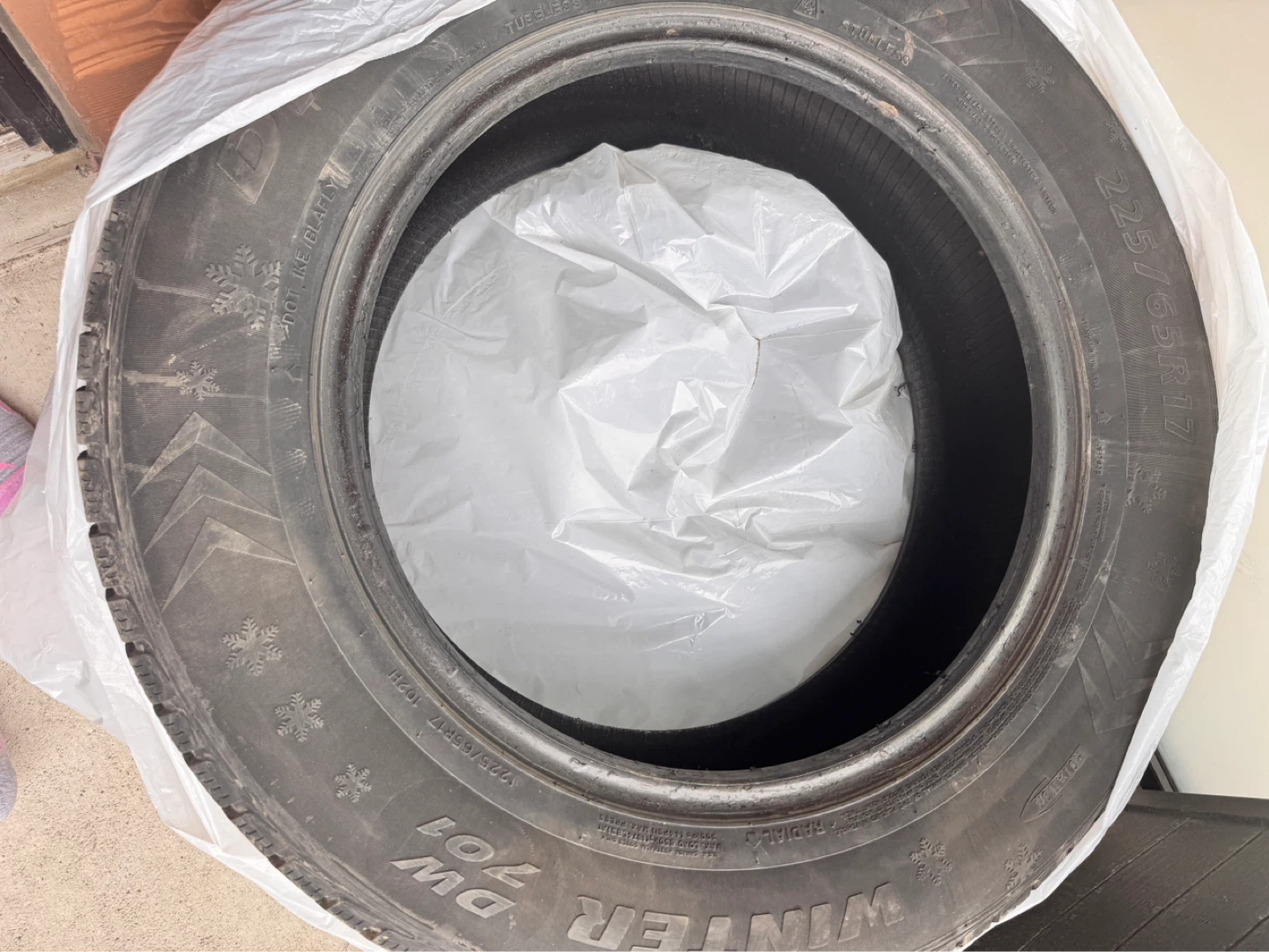 Dynamo DW 701 Winter Tire 225/65R17 - photo 2