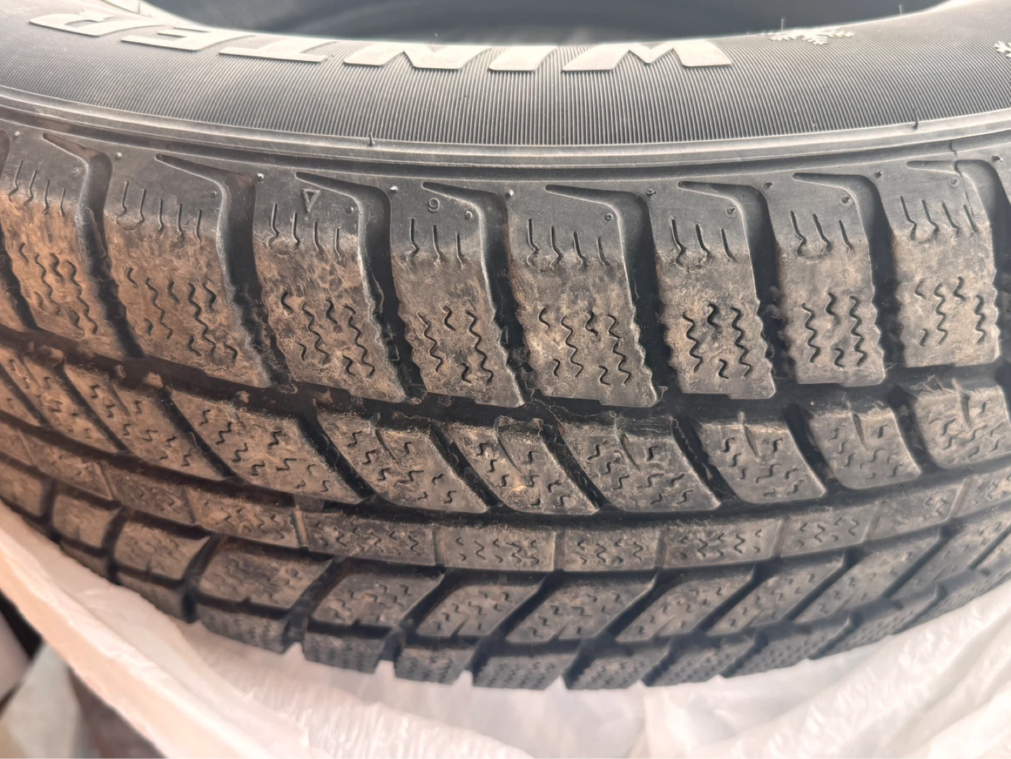 Dynamo DW 701 Winter Tire 225/65R17