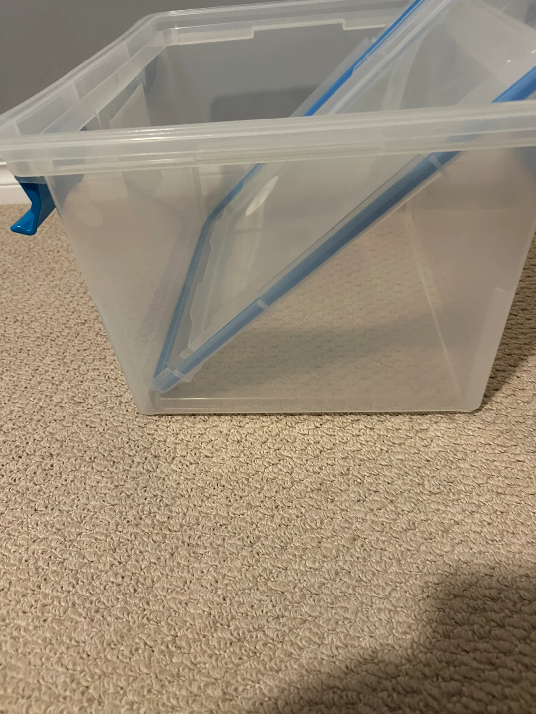 Rubbermaid Storage Bin with Lid - photo 5
