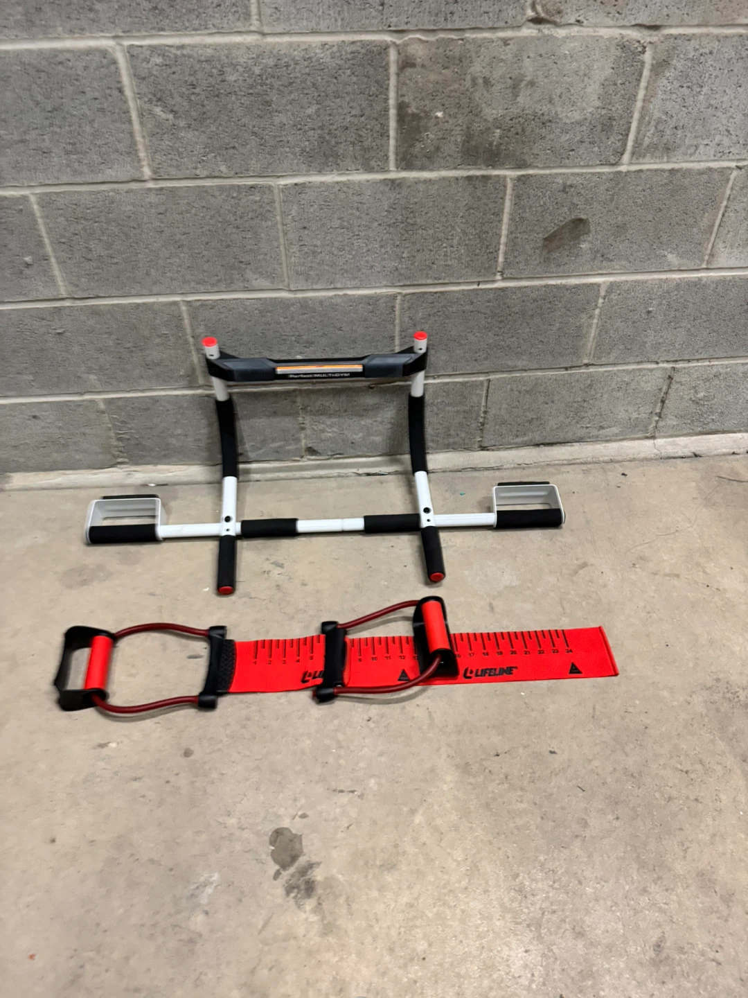 Doorway Pull Up Bar TITLE Boxing Power Push-Up Plus.Both 30$cash