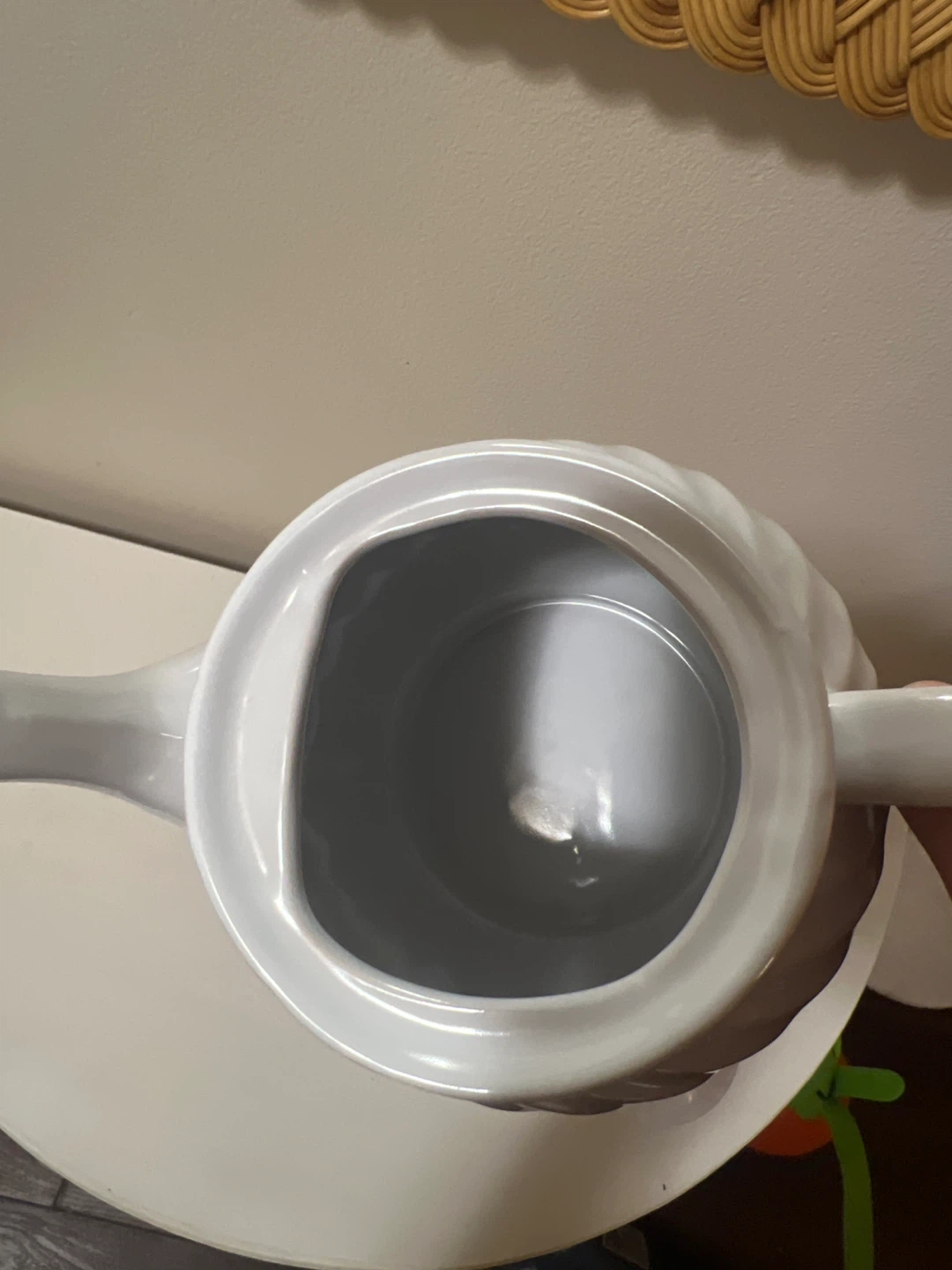 White Ceramic Teapot - photo 2