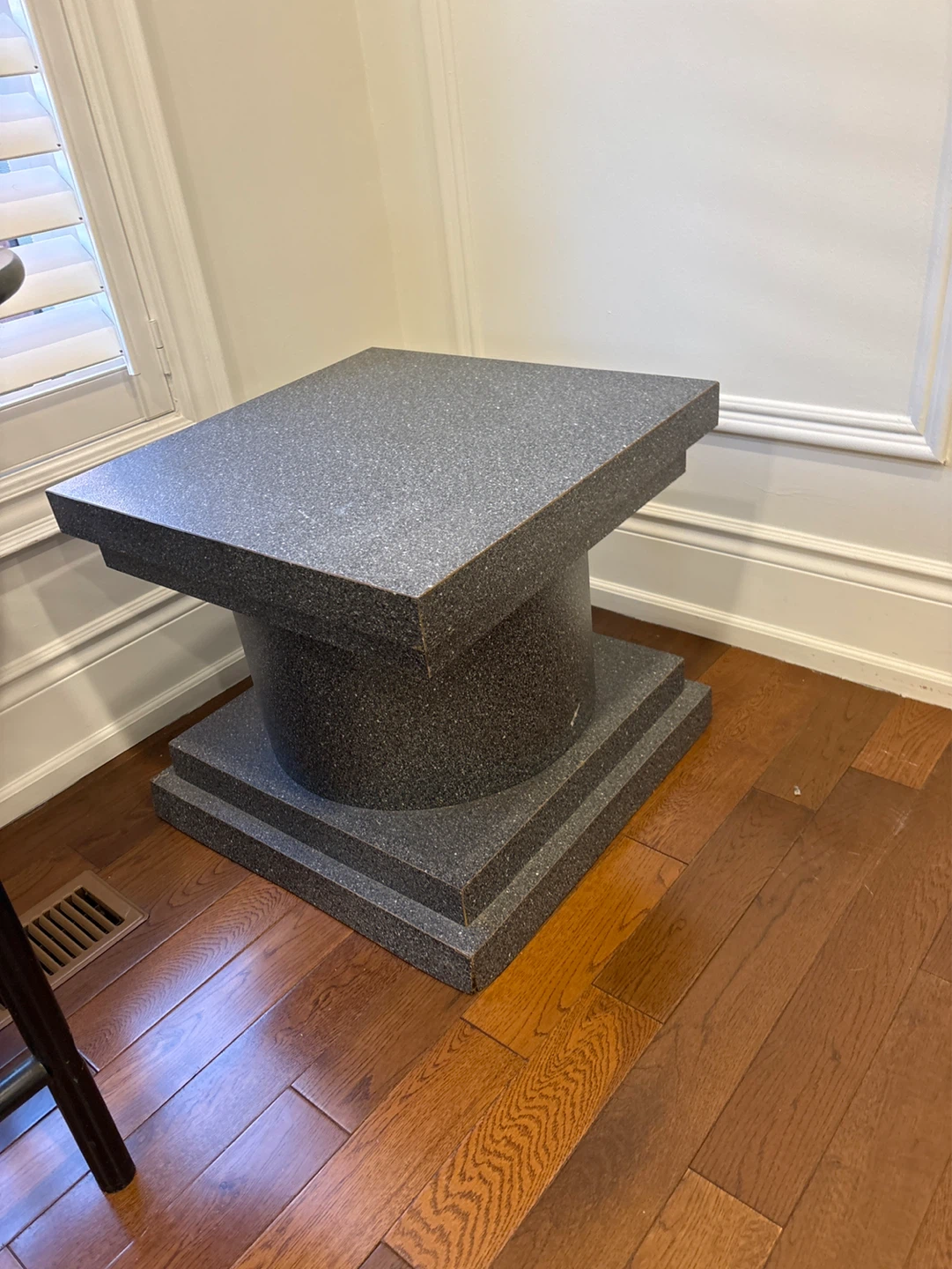 Pedestal Side Table - photo 3