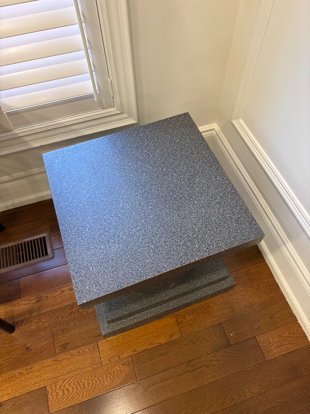 Pedestal Side Table - photo 2