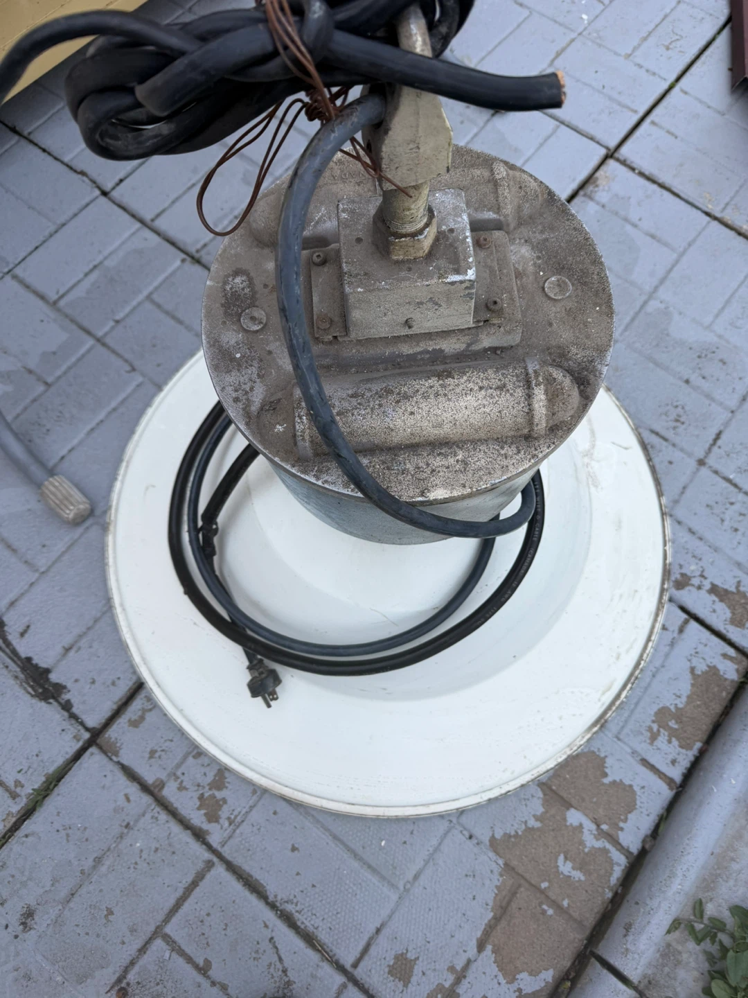 GE Industrial Pendant Light Fixture - photo 3