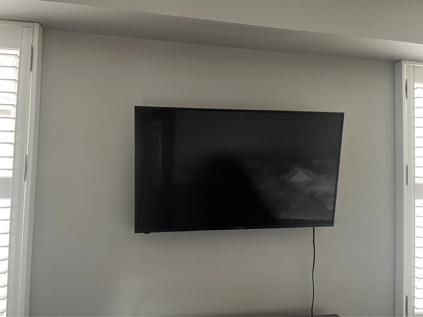 Sharp  TV 44”