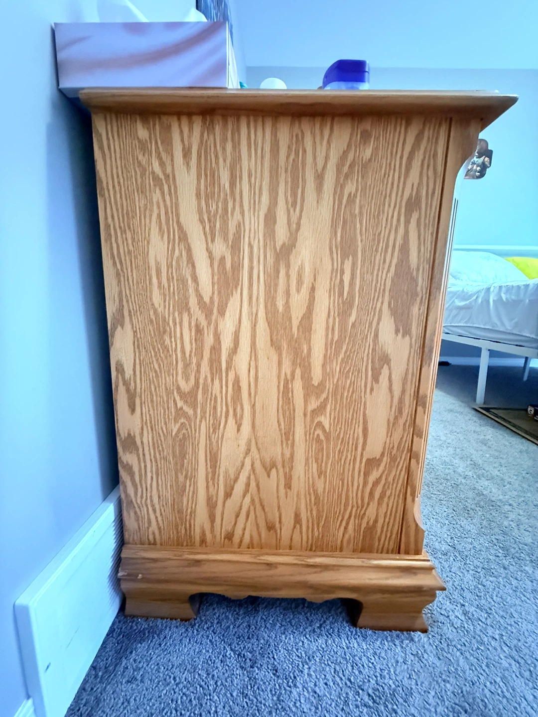 Solid Oak Dresser with 9 Drawers and 2 Cabinets - photo 3