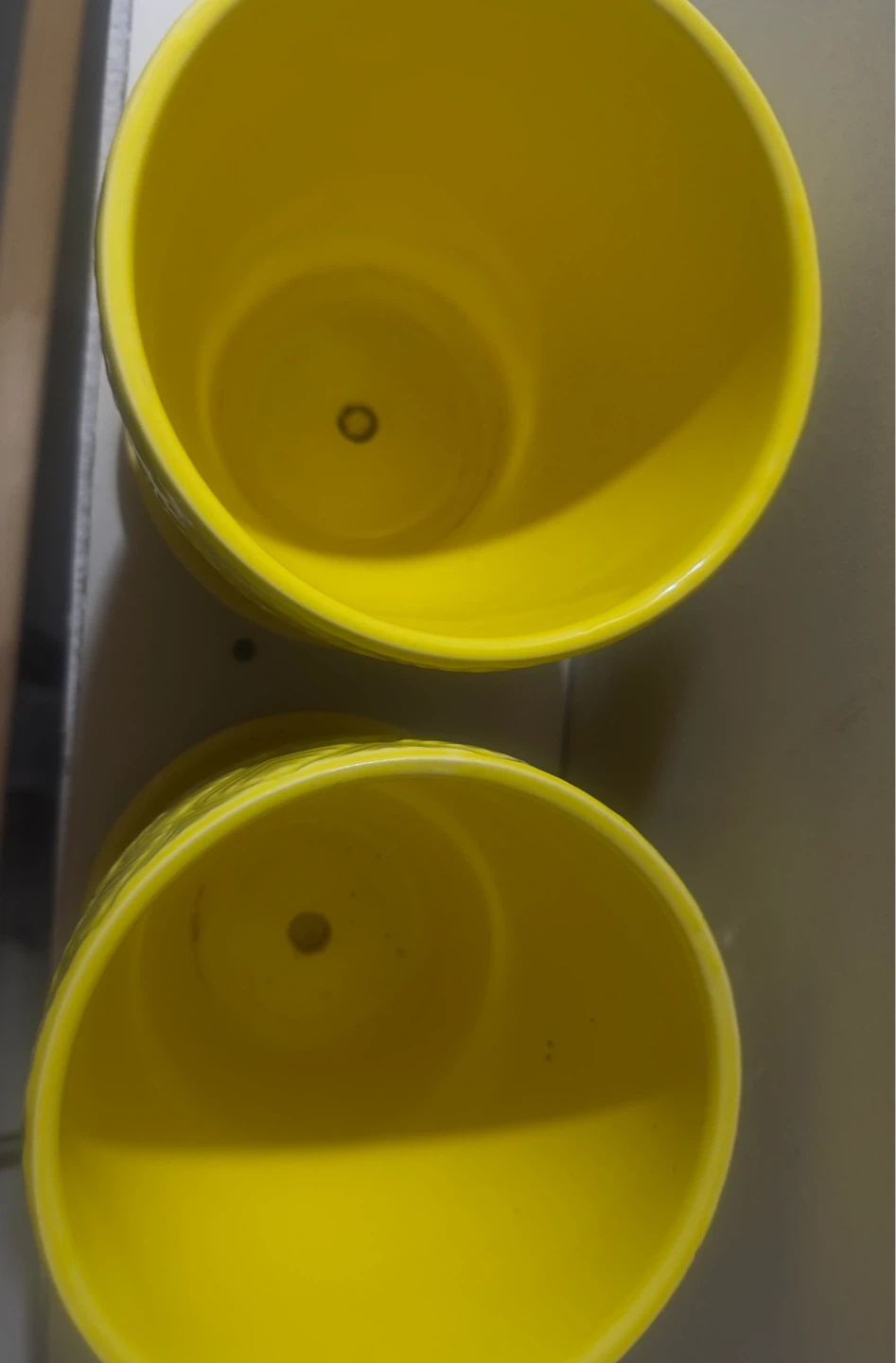 Set of 2 Yellow Ceramic Planters with Saucers - photo 2