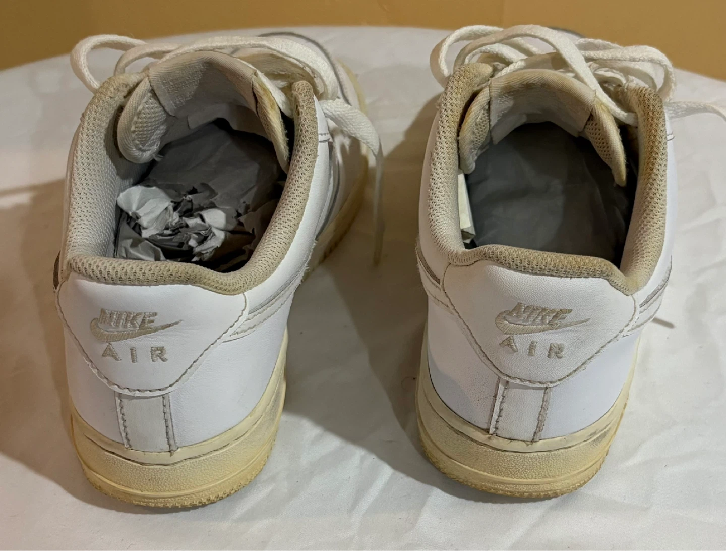 Nike Air Force 1 White Leather Sneakers 6.5 - photo 4