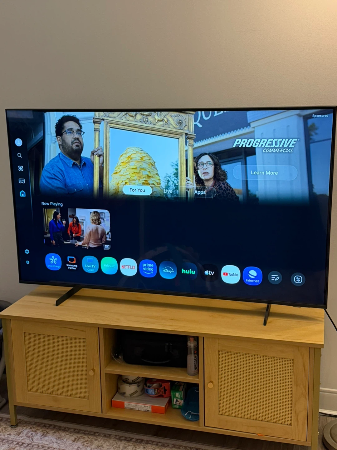 Samsung 55-Inch Class Crystal UHD 4K DU7200 Smart TV (2024)