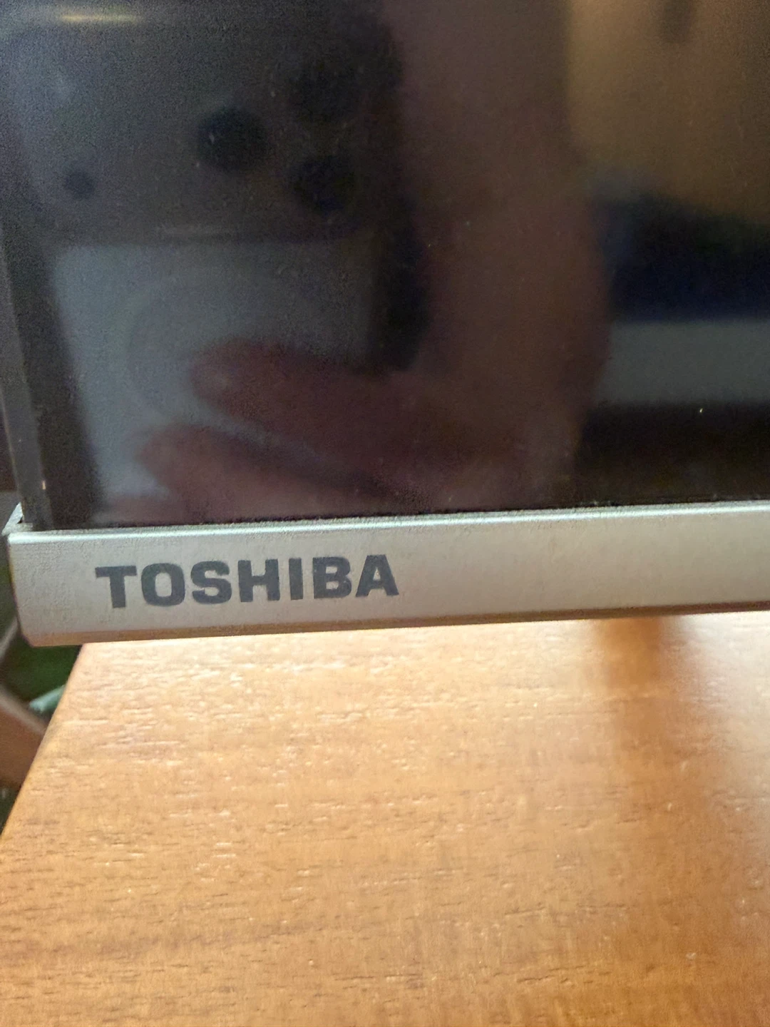 Toshiba 50" 4K UHD LED TV - photo 3