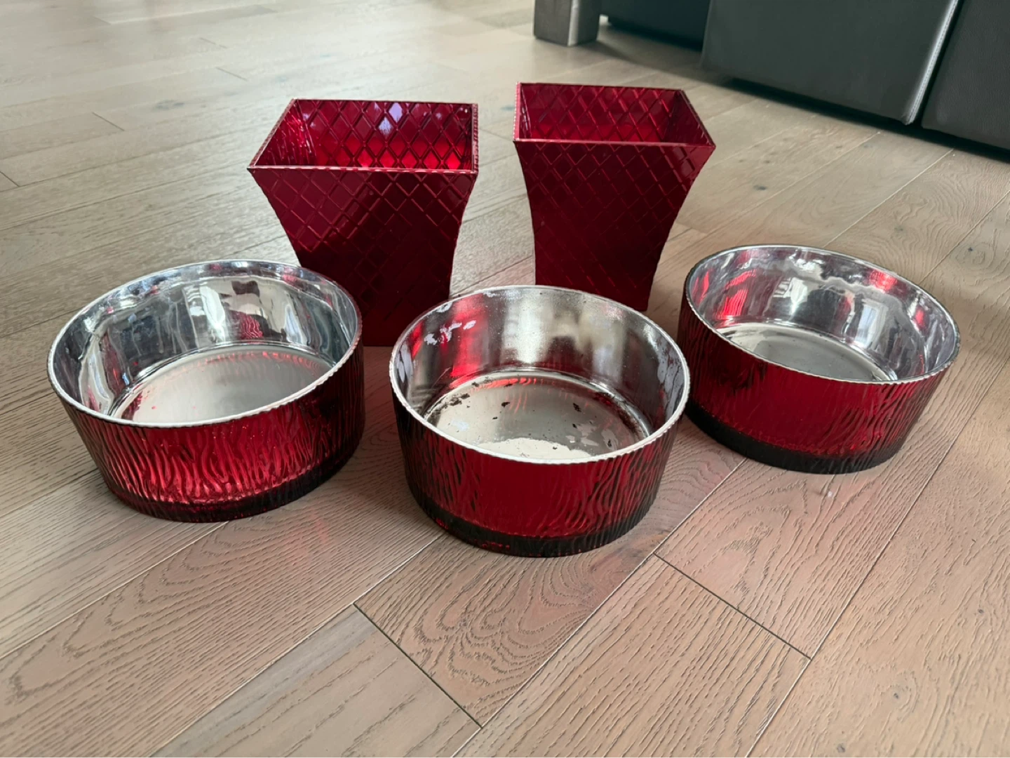 Red pots and planters $10 for all