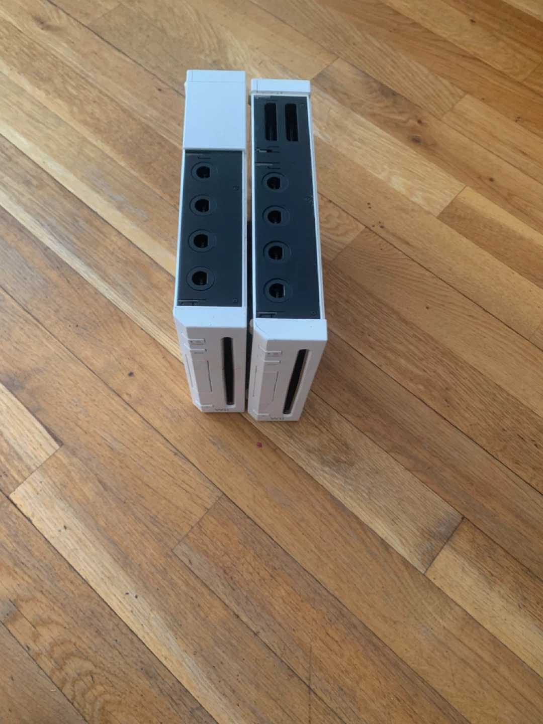 Nintendo Wii Console - White (2 Units) - photo 2