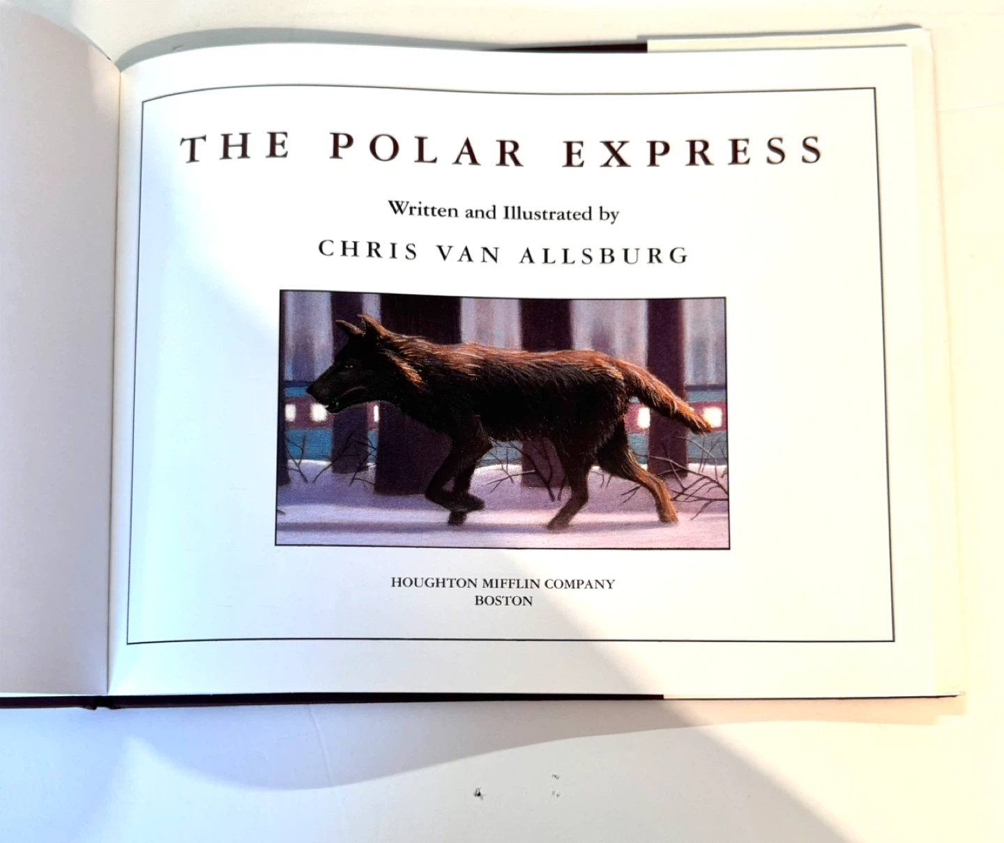 🏆The Polar Express Book by Chris Van Allsburg - photo 2