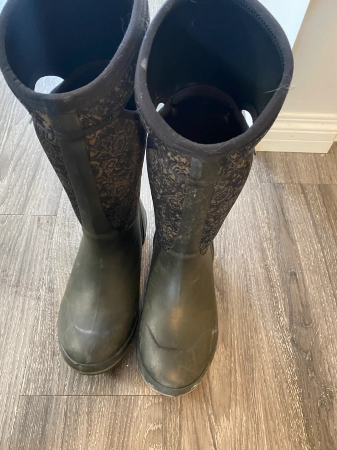 BOGS Waterproof Boots with Floral Pattern - photo 3