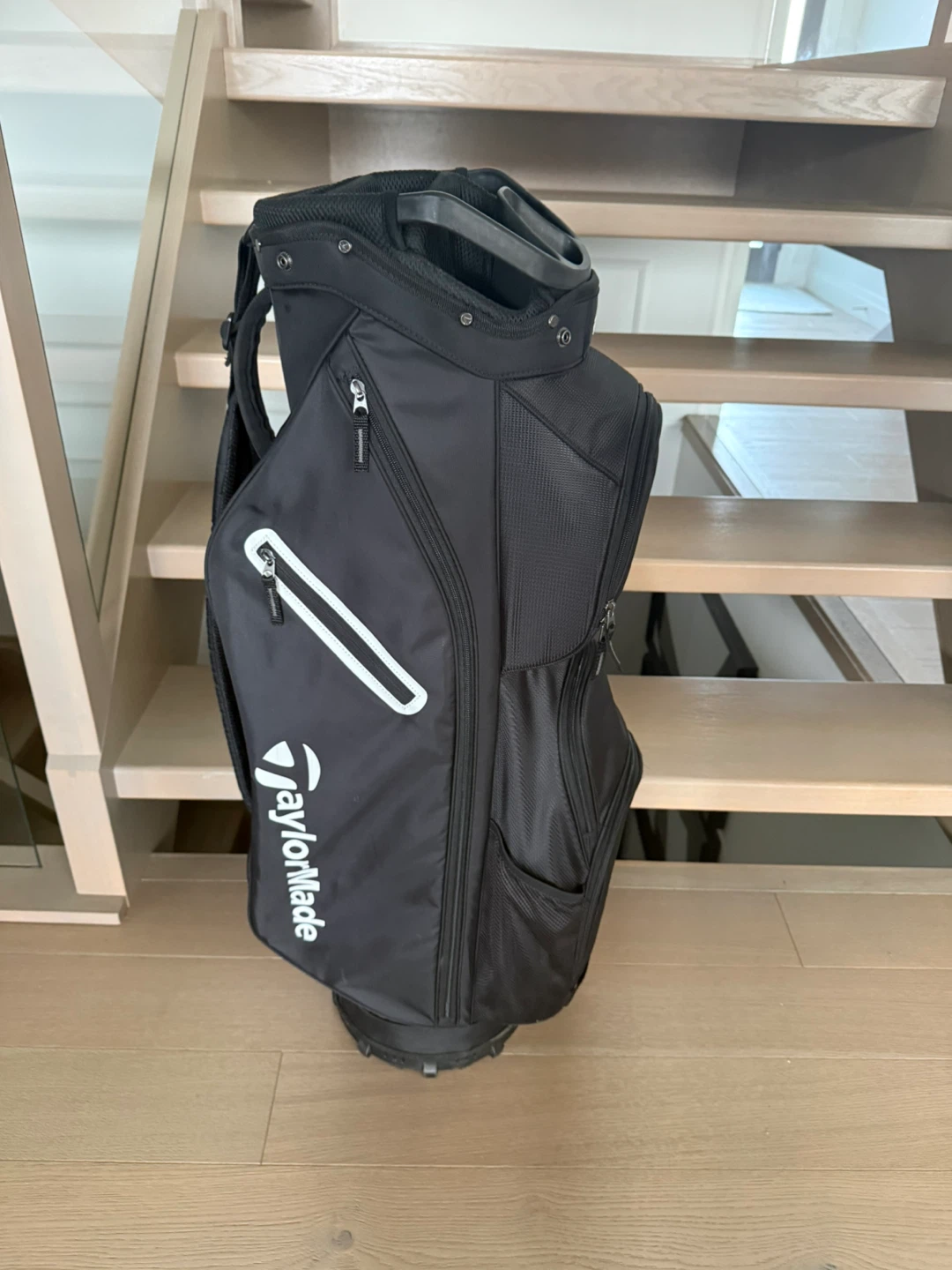 Taylor Made Golf Bag - photo 3