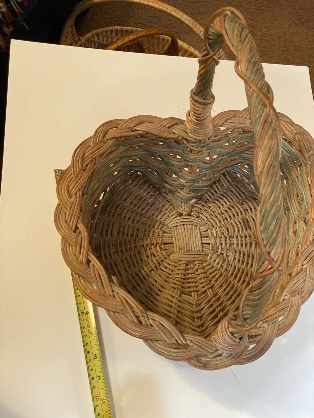 Wicker Heart-Shaped Basket with Handle - photo 3