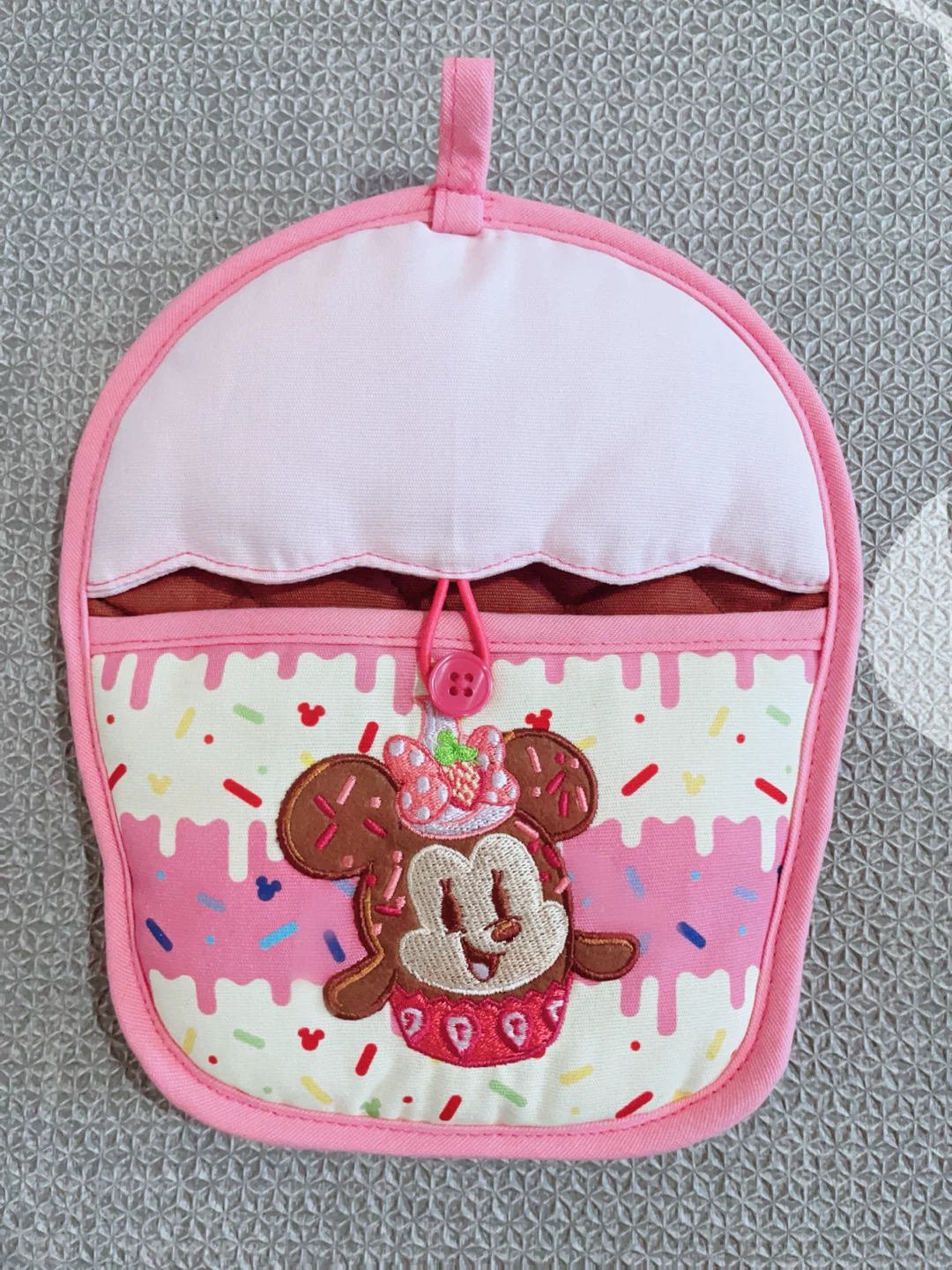 Disney Minnie Mouse Cupcake Pocket