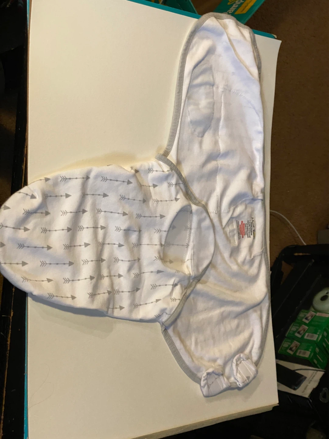 Mama Cheetahs Swaddle Organic Cotton White Arrow - $2 for BOTH - photo 3