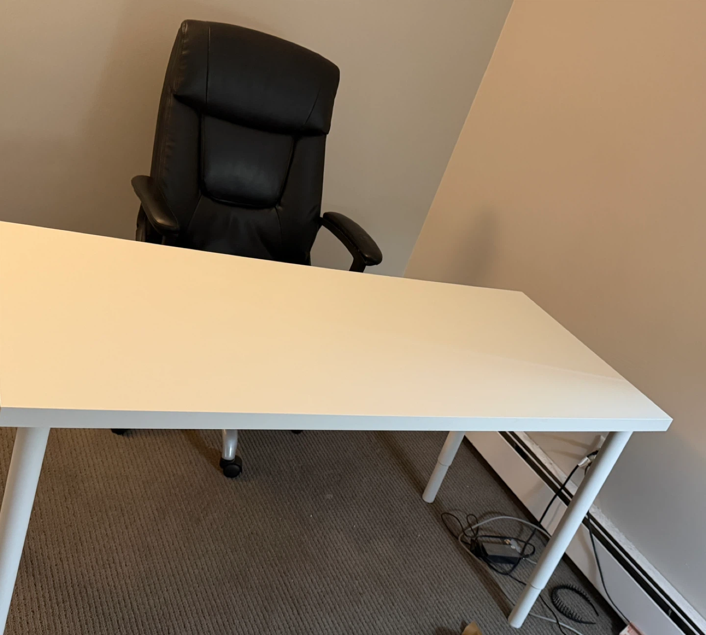 IKEA-White Rectangular Desk - photo 3