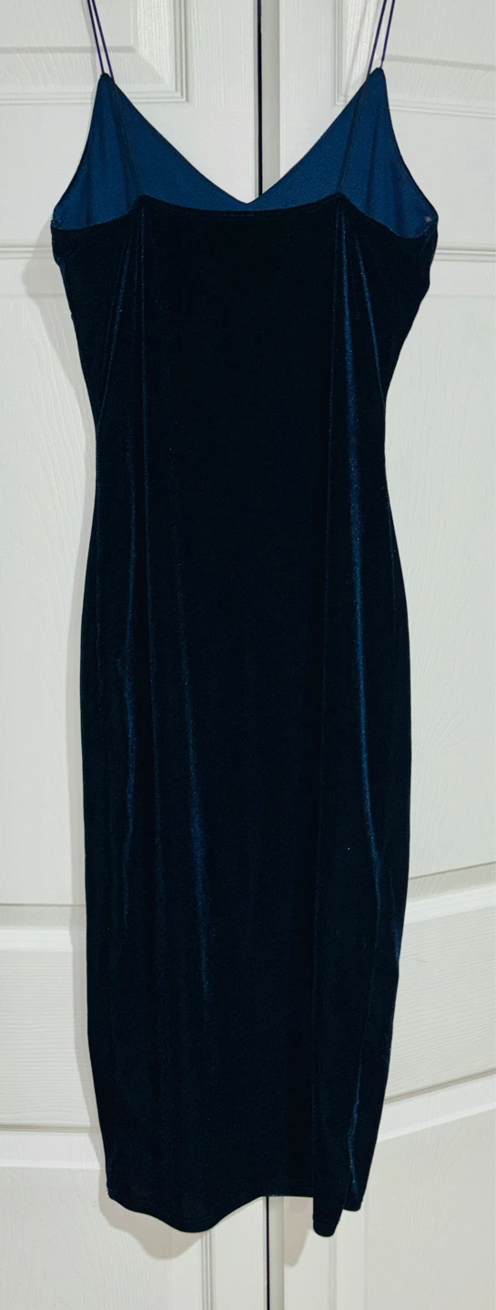 Dark Blue Velvet Dress – Size Medium - photo 4