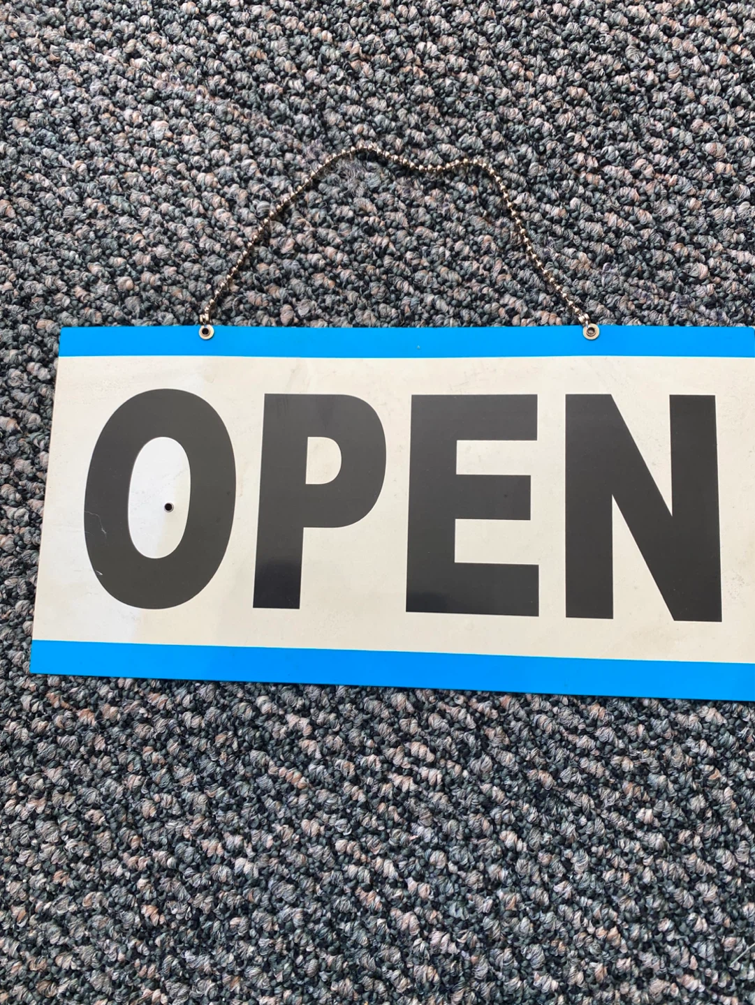 OPEN/ CLOSED SIGN