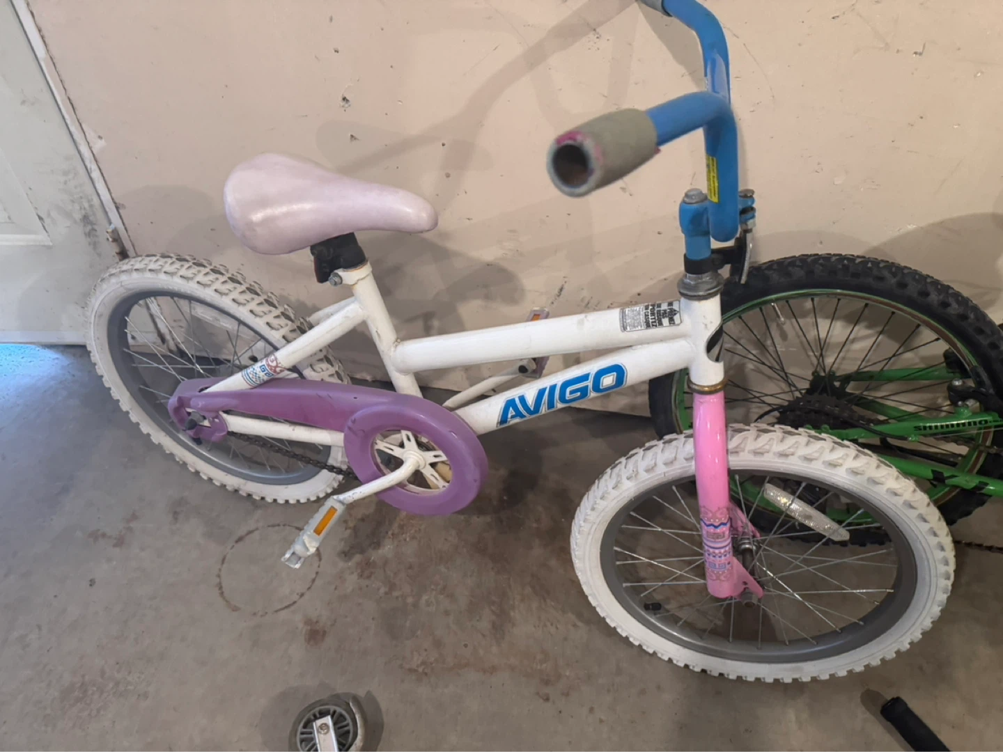 Girls Bike. Has 20 inch wheels. Good condition