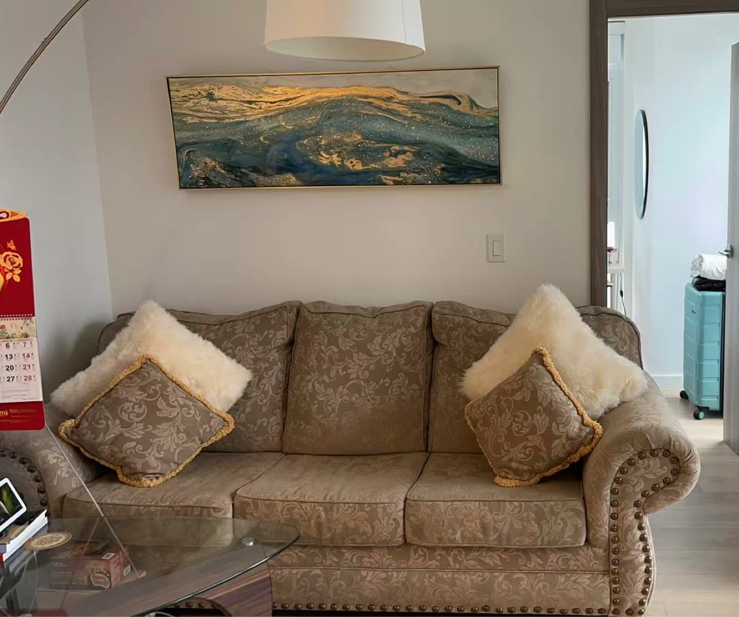 3-Seater Sofa with Decorative Pillows