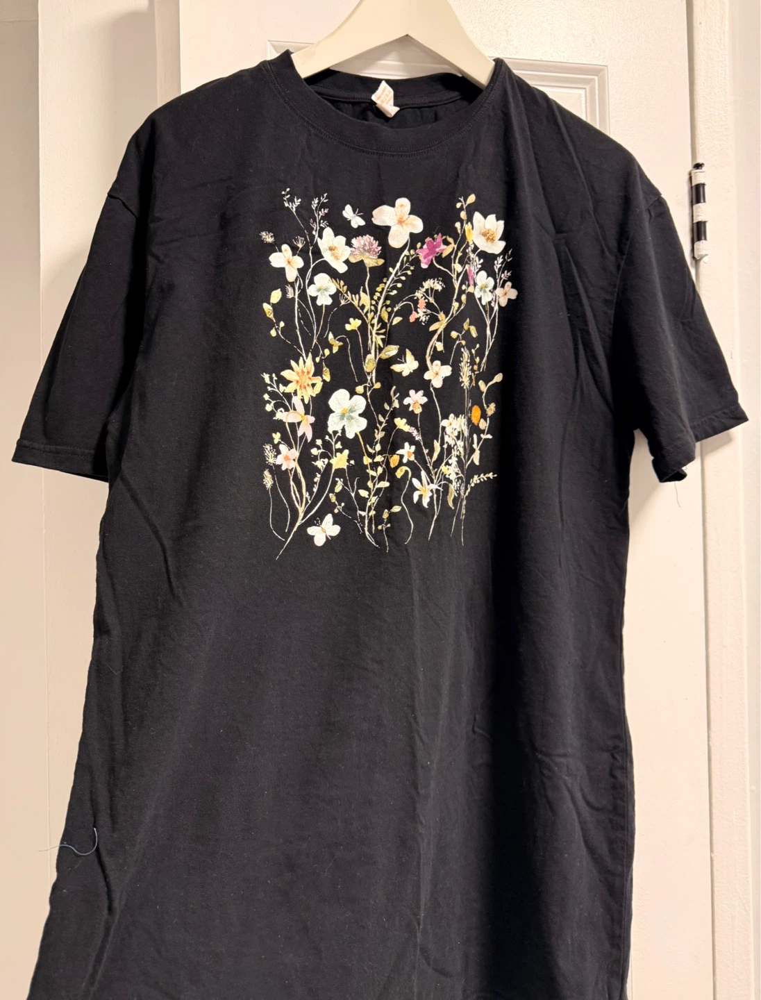 Cute Floral Graphic Tee – Relaxed Fit Size L - photo 2