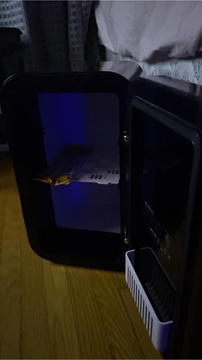 mini fridge - enventor - photo 2