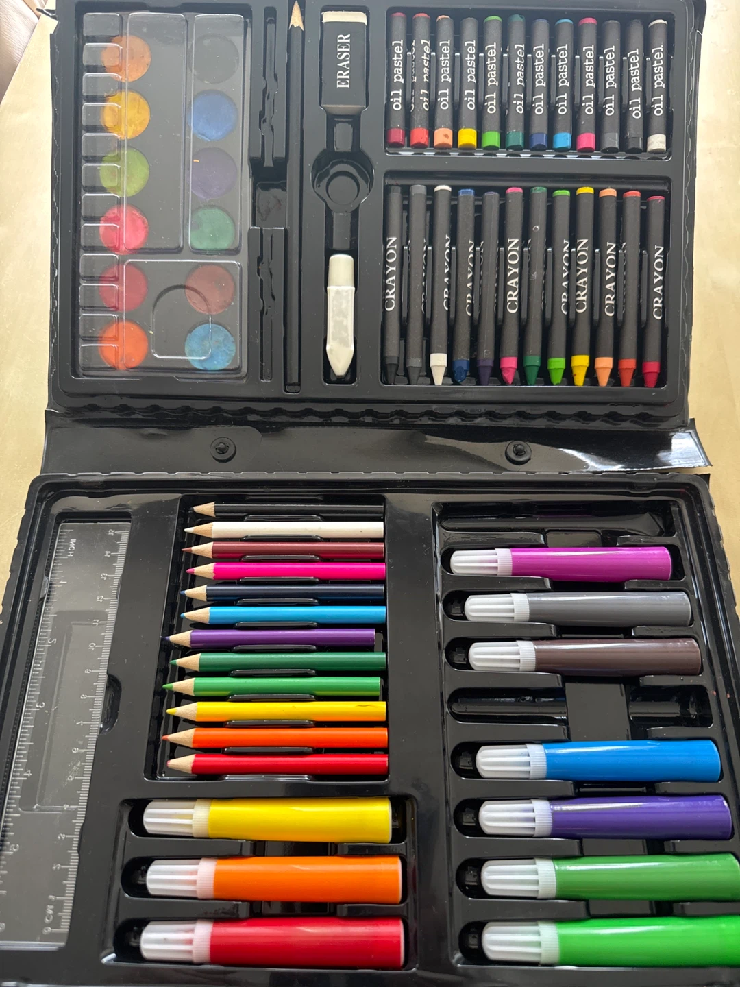 68 Piece Art Set