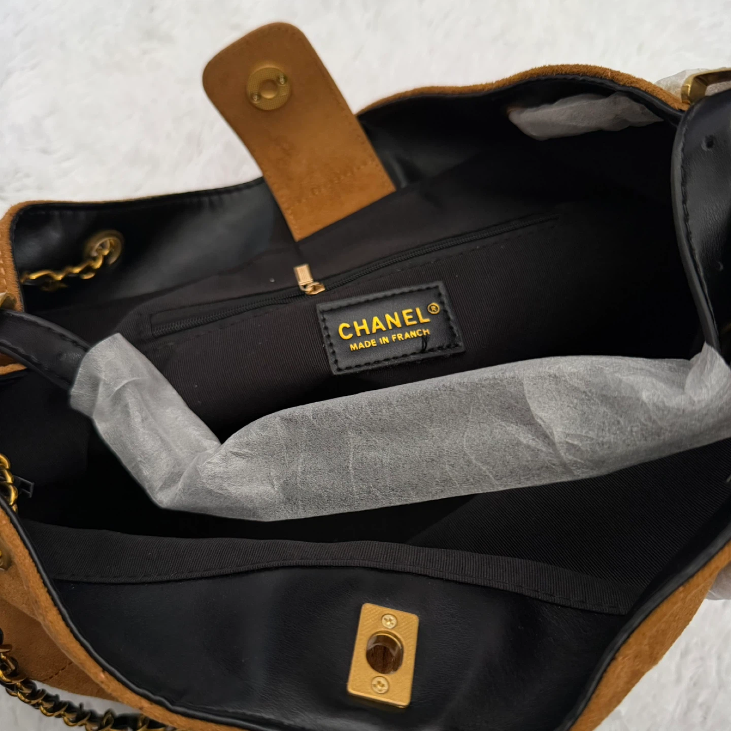 Chanel Suede and Leather Hobo Bag - photo 2