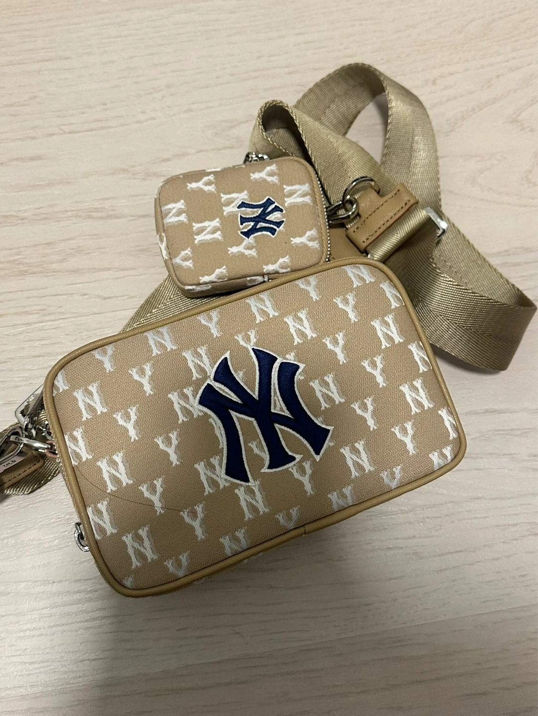 New York Yankees NY Shoulder Bag with Pouch/ 뉴욕양키스가방