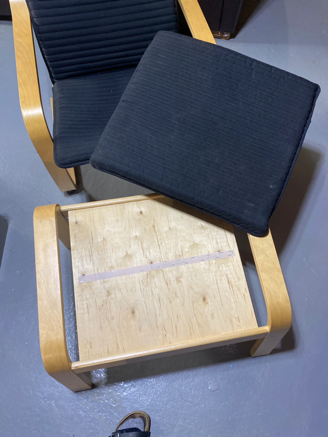 2 Black Armchair and Ottoman Set - photo 5