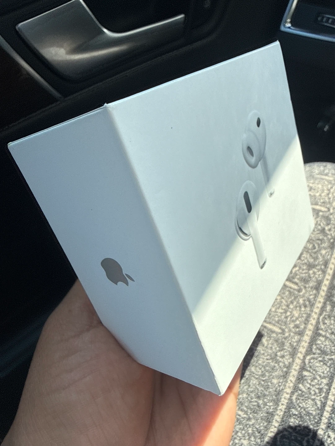 Apple AirPods Pro (3nd Generation) - photo 2