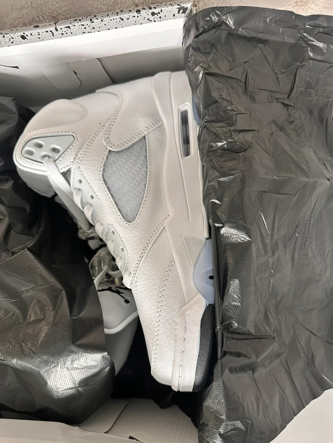 Jordan 5 Retro | white Metallic - photo 2
