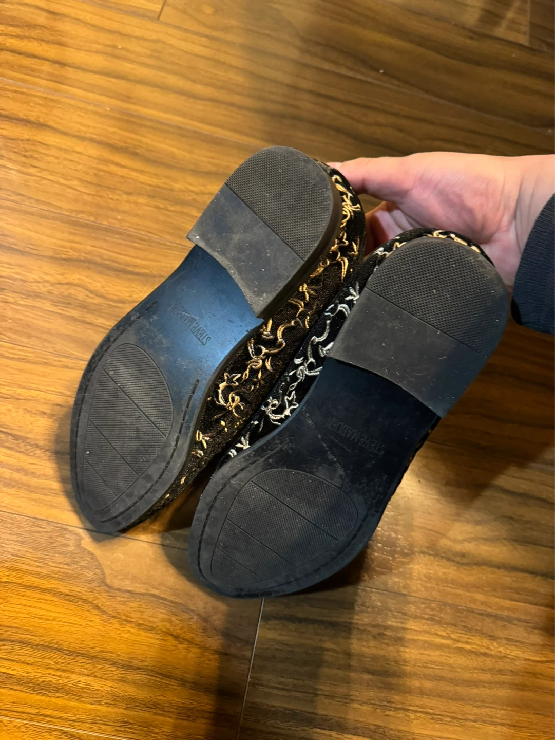 Steve Madden Black & Gold Velvet Loafer Men's - photo 4