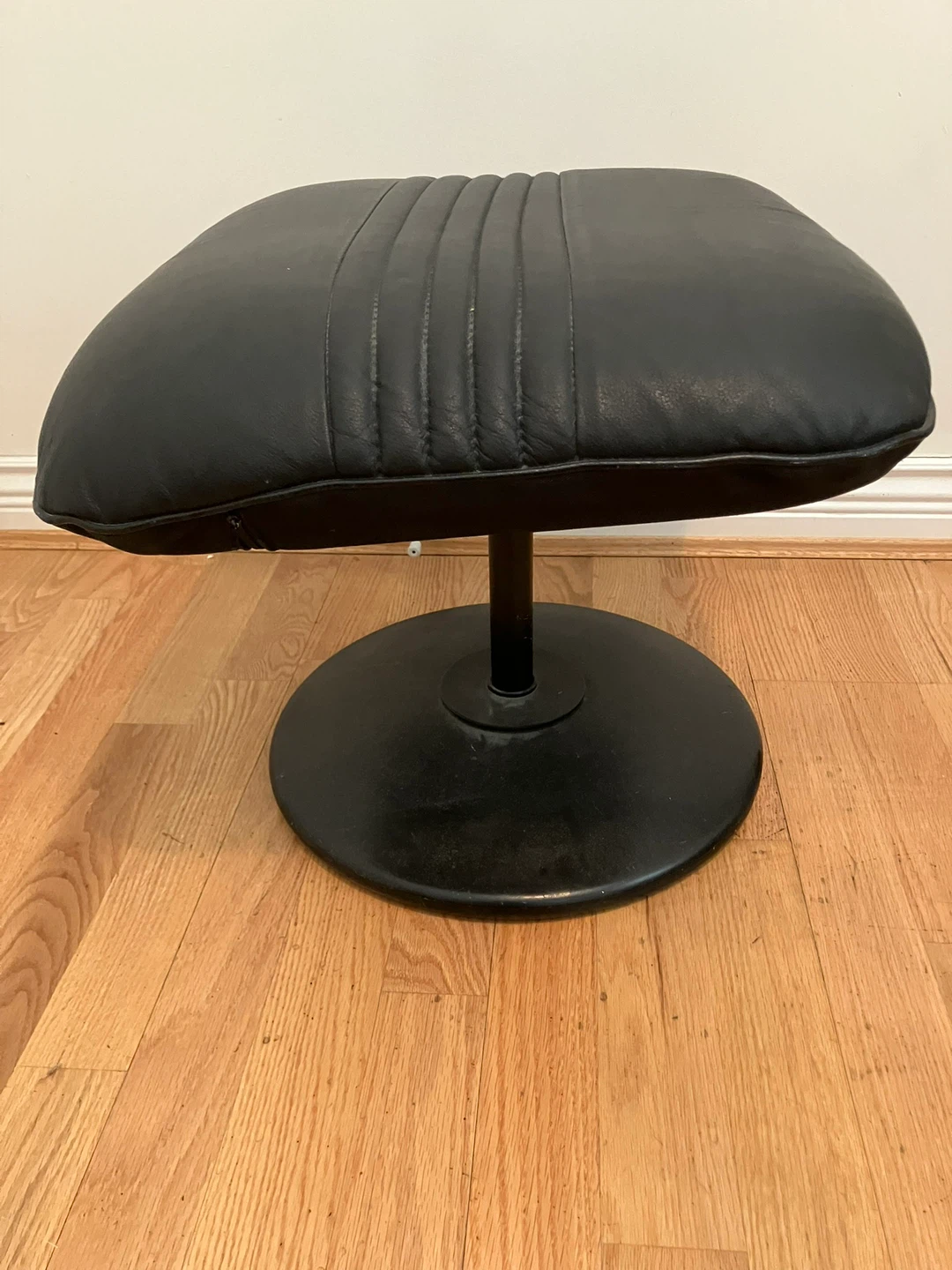 Black Faux Leather Footstool Ottoman - photo 3