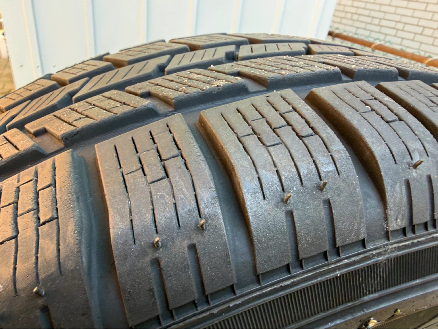 Pirelli Scorpion Ice & Snow Tire 235/60/18 - photo 4