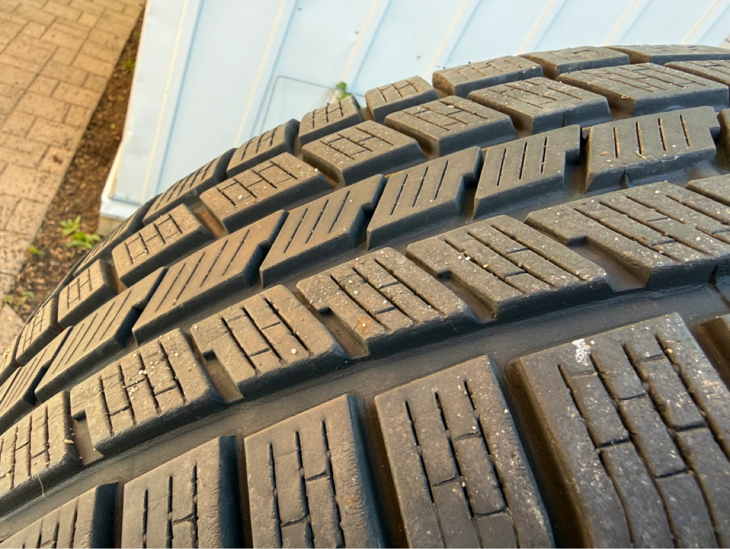 Pirelli Scorpion Ice & Snow Tire 235/60/18 - photo 3