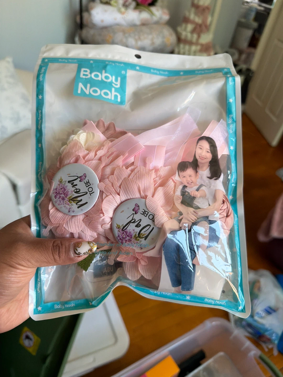 Baby Noah "Mom to Be" & "Dad to Be" Floral Corsage Set
