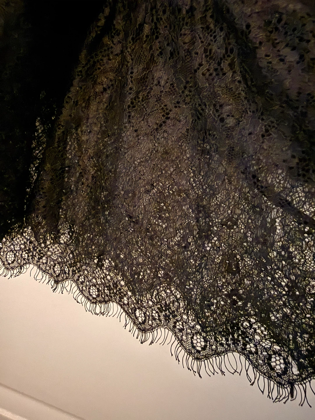 Black Lace Hem Knit Top / Tunic – XL - photo 4